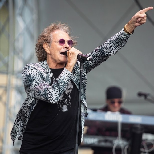 Mickey Thomas
